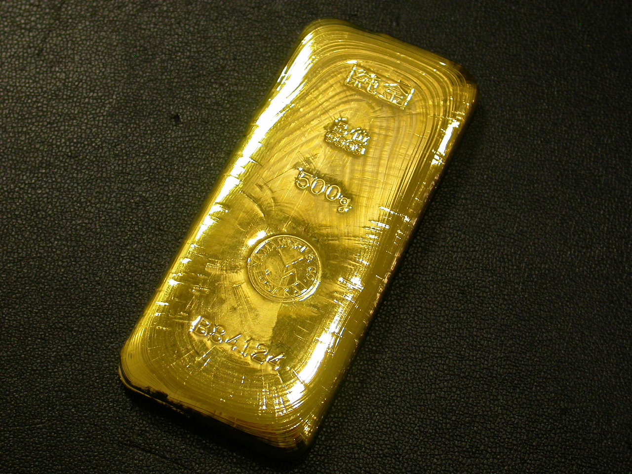 来店買取 Yamakin ヤマキン 山本貴金属地金 500g 純金 K24 999 9 貴金属 インゴットの買取 貴金属 ダイヤモンド ブランド品買取専門店バイセラジャパン