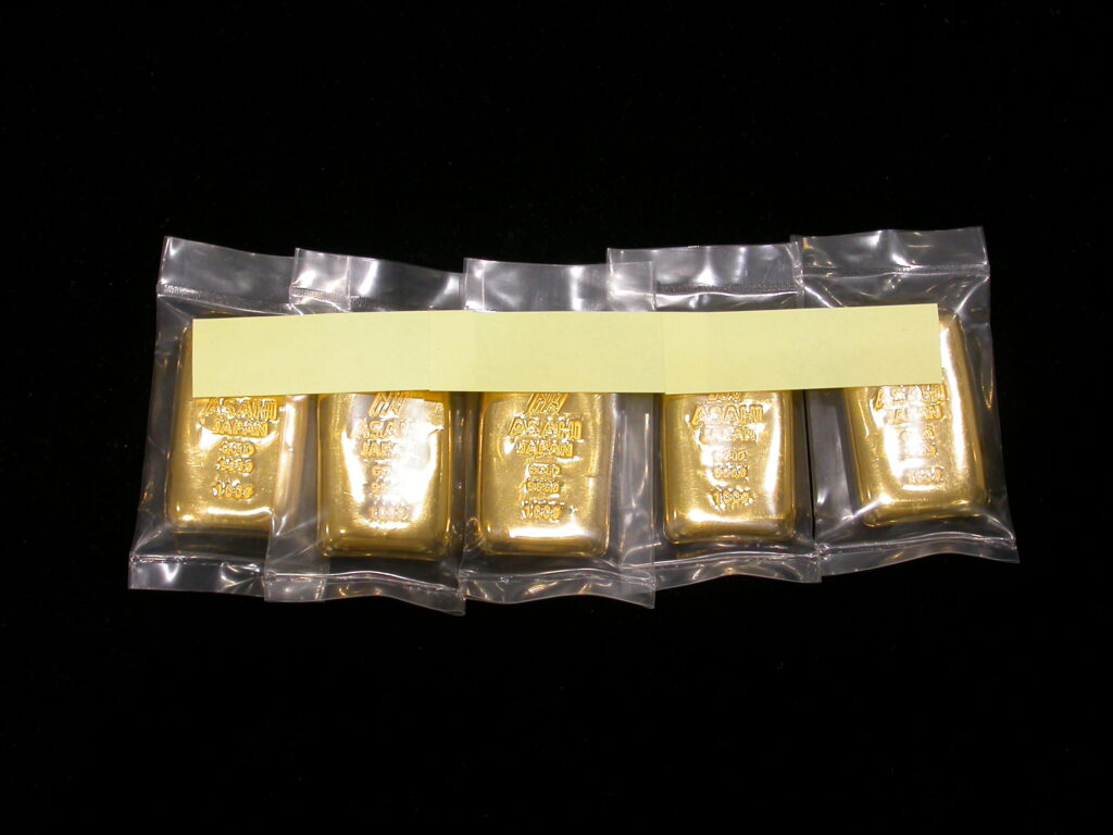 精錬分割加工】スイスバンクの 500g インゴットを 100g 5個へ加工